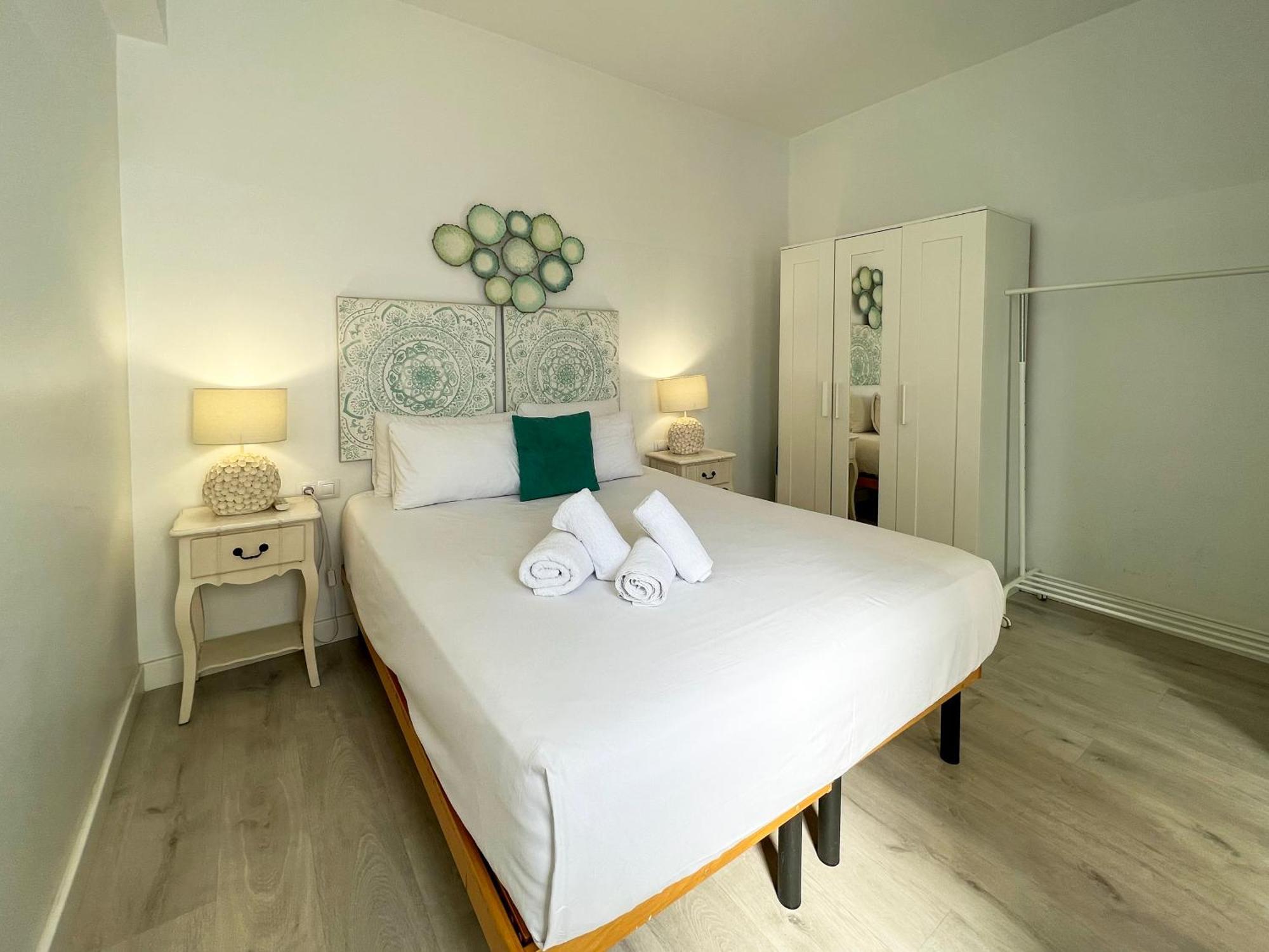 Stay U-Nique Apartments Seneca บาร์เซโลนา ภายนอก รูปภาพ